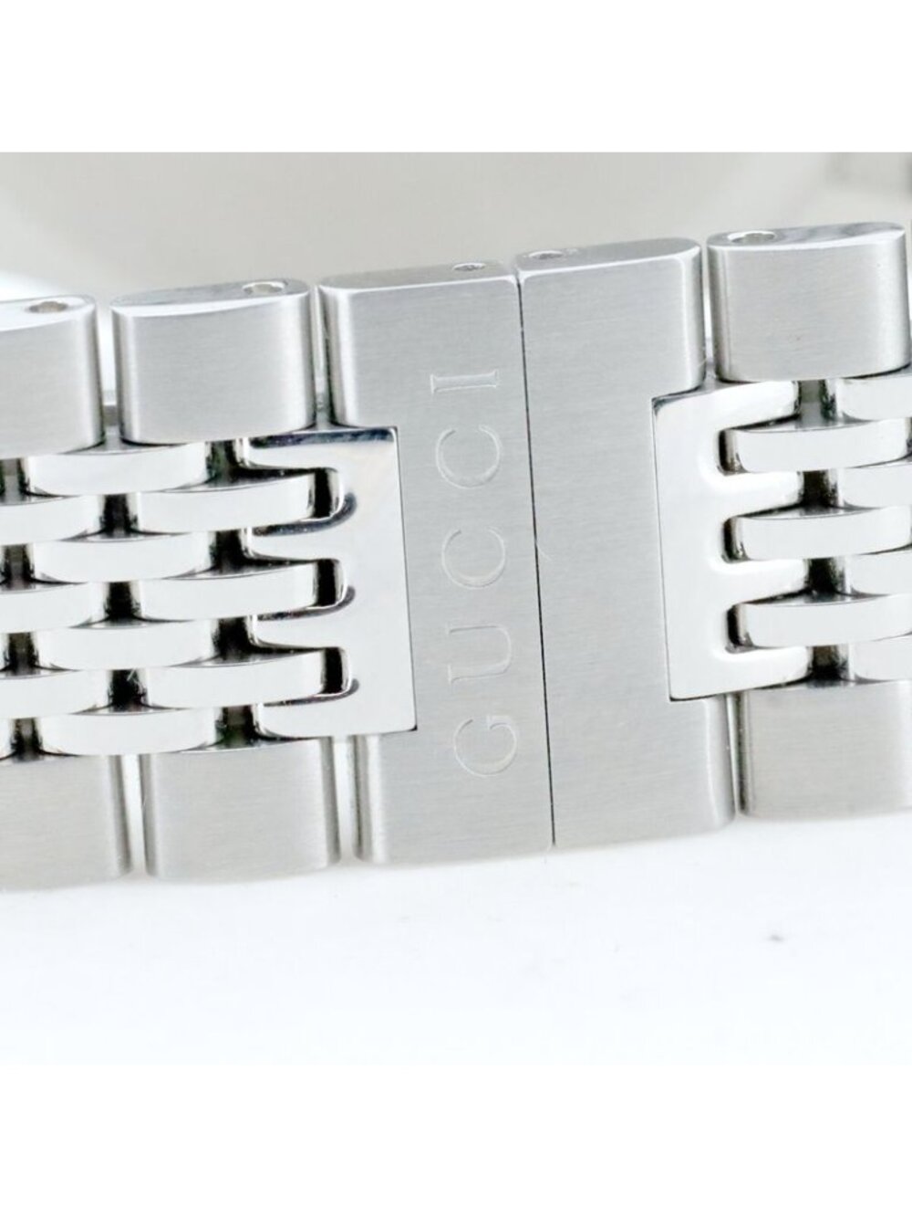 Gucci Timeless Watch Silver Color Quartz Black Dial - Picture 7 of 8